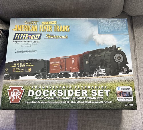 Kato 1060026 N Scale Florida East Coast GE ES44C4 GEVO Starter Set