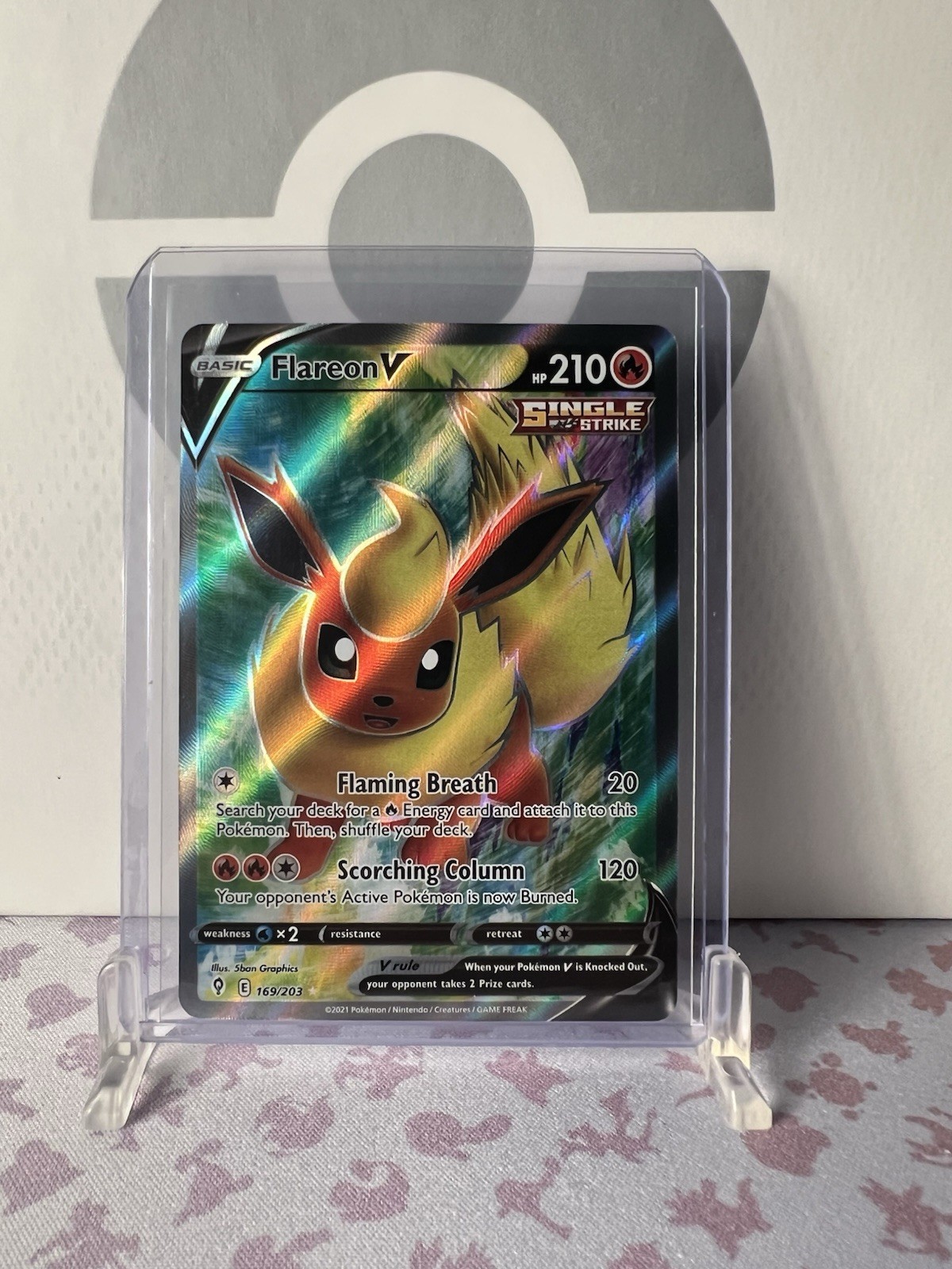 Flareon V 169/203 Pokemon Sword & Shield Evolving Skies Full Art Rare (NM)