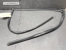 ⭐️2011-2017 INFINITI QX80 QX56 REAR RIGHT DOOR WINDOW GLASS RUN CHANNEL SEAL OEM