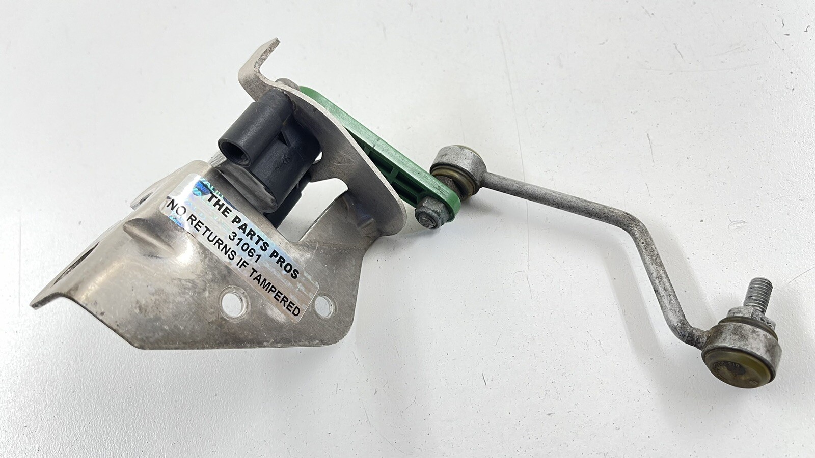 08-15 AUDI R8 SPYDER PASSENGER RIGHT FRONT HEADLIGHT HEIGHT LEVEL SENSOR OEM