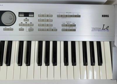 鍵盤楽器 Korg Triton 61 keys Korg Triton 61 key Synthesizer Music Workstation keyboard