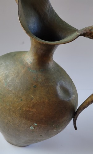 Vintage Marked Italian Handmade Hammered Metal Large Handled Water Pitcher Vase - Picture 21 of 21