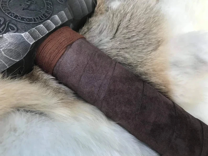 Martillo grande Viking Wolf Berserker grabado a mano quemado y tallado Foto 3 de 4