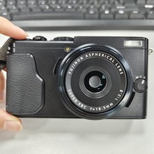 Fujifilm FujiX70 16.3MP Compact Digital Camera Black Wi-Fi English w/Accessories