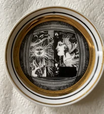 Hungarian Artist ENDRE SZASZ HOLLOHAZA PORCELAIN mini wall trinket plate