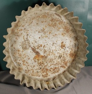 Livestock Feed Pan - 16” Ruffled Bottle Cap - Rusty Galvanized Steel (d)