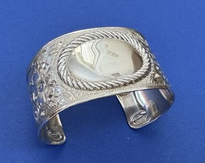 Vintage SUPER Rare Schaezlein USA Sterling Silver Hand Engraved Cuff Bracelet