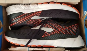 brooks adrenaline gts 44.5