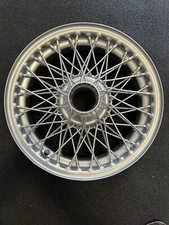 Original Austin Healey 3000 wire wheels Painted 4.5“ X 15“, 60 spokes (4+1)