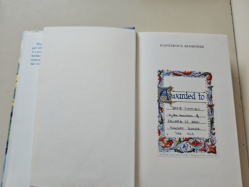 Dangerous Diamonds E J Warde 1963 Victory Press Hb Book DJ Vintage - Picture 7 of 14