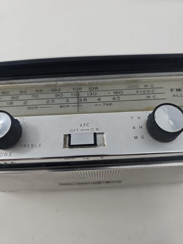 Panasonic RF-1006MD Vintage FM-AM Portable Radio Japan - **Working** - Picture 7 of 17