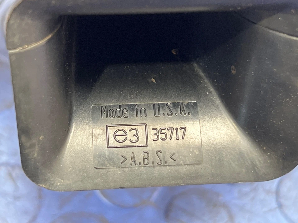 Conjunto de bocina de nota baja Mitsubishi Eclipse 2000-2005 original OEM 8211A020 Foto 3 de 4