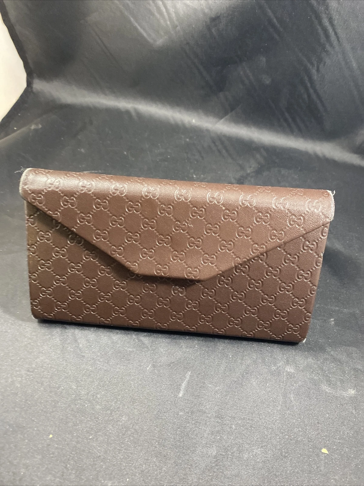 Étui de protection pour lunettes Gucci marron moyen pliable triangle côté rigide