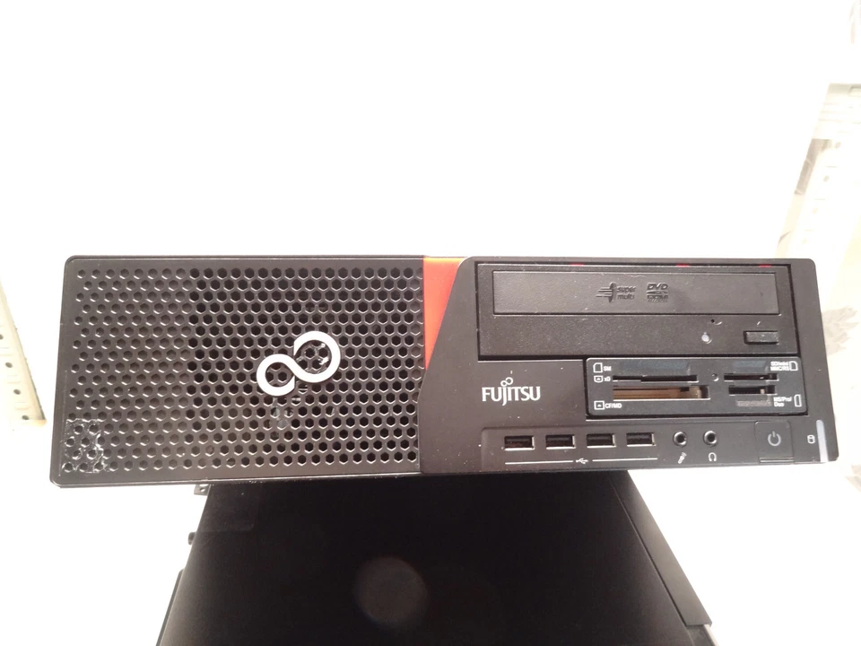 Fujitsu E720 Intel Core i3 4Gen, 8GB RAM, 128GB SSD, DVD RW, Windows 11 - Bild 2 von 4