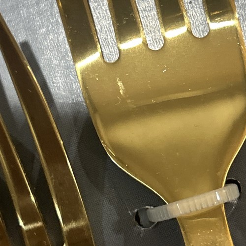 Gold Finish Stainless Steel 20 Piece Flatware Set - Picture 8 of 12