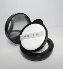 MALLY FLAWLESS FINISH TRANSFORMING EFFECT FOUNDATION IN SHADE MEDIUM - 0.42 OZ