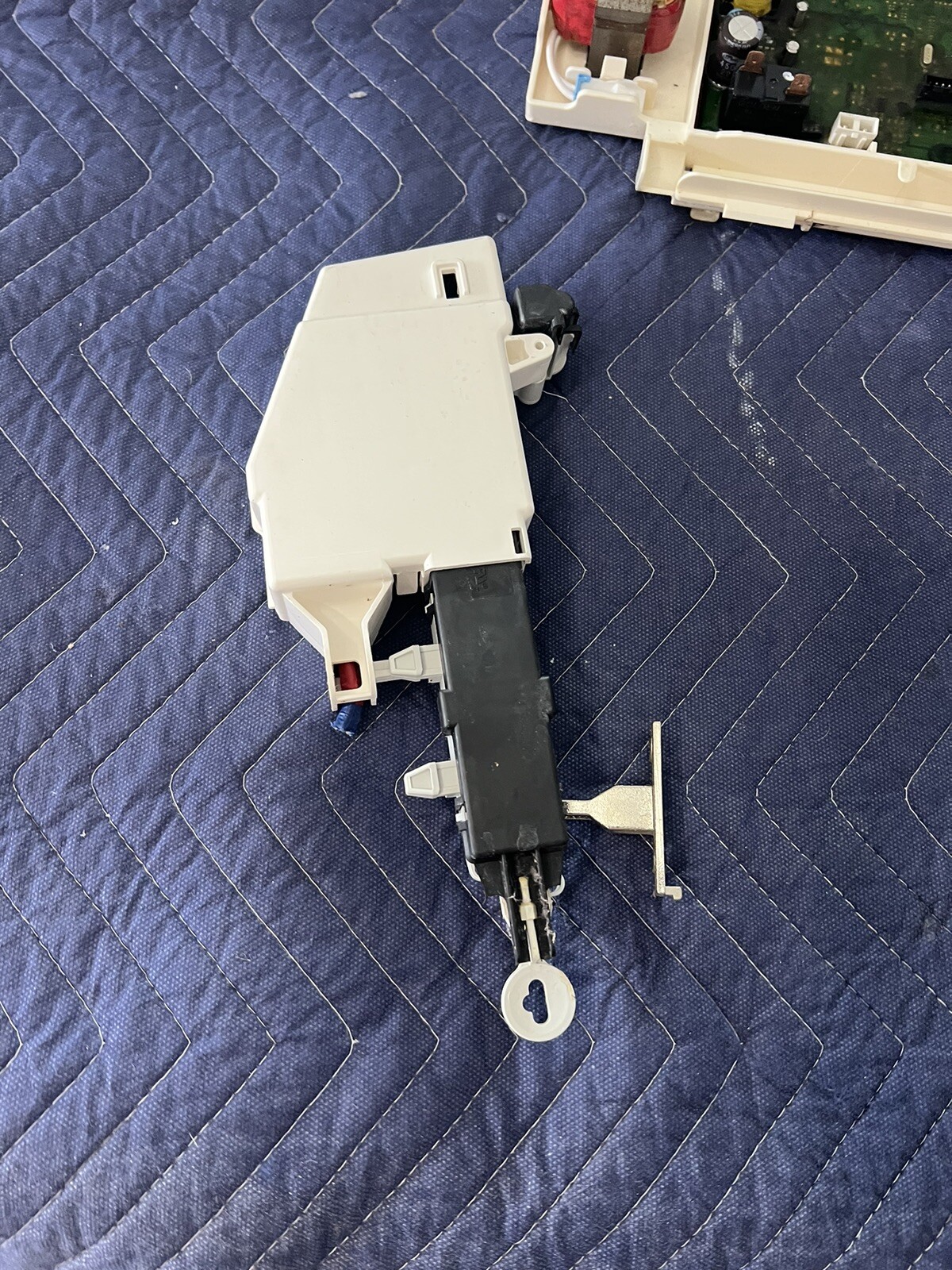 DC6400519B Samsung Washer Door Lock With Door Strike eBay