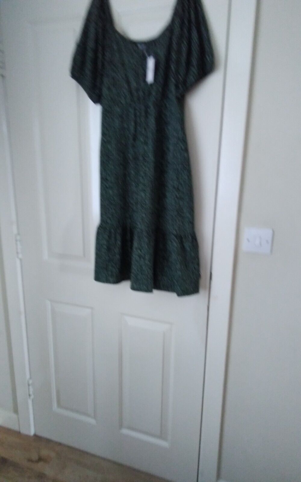 Picture 1 of 5