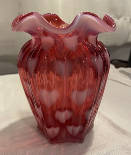 FENTON CRANBERRY OPALESCENT HEART VASE RUFFLE EDGE 4 3/4”