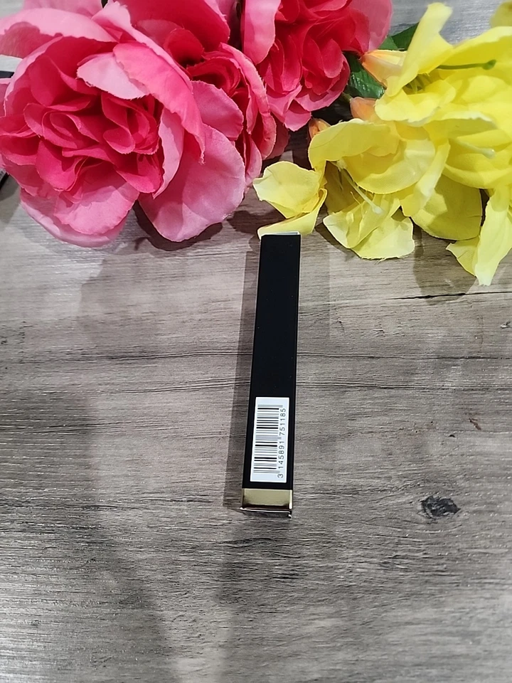 Color de labios líquido ultrawear Le Rouge Duo rojo fresa Chanel 54 nuevo en caja  Foto 4 de 4