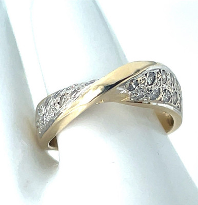 14k Yellow Gold Pave Set .45 Ct Tw Diamond Raised Twist Ring Size 6 Minus 6.2 Gr