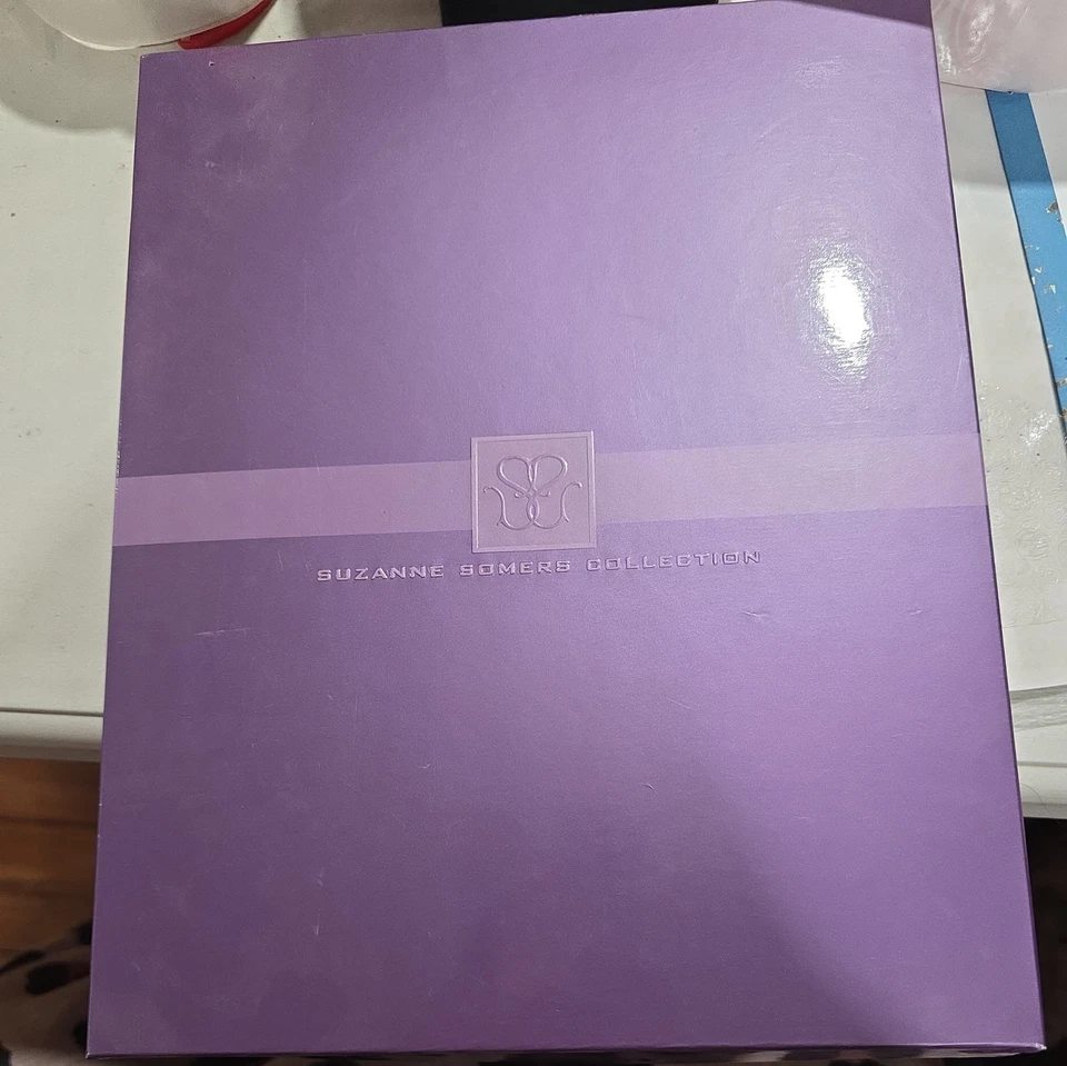 Suzanne Sommers 浮动心形项链 全新带盒 — 第 4/4 张图片