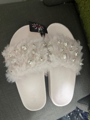 Olivia Miller Pink Faux Fur Beaded Slide Slippers Women s Size 7 Slip On Textile