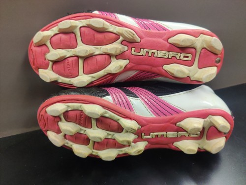 Umbro Corsica Engage Girls Soccer Cleats Shoe #YFW003 Youth Size 10k Black Pink - Picture 9 of 10