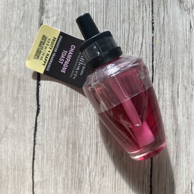 White Barn By Bath& Body Works Wallflower Refill Duft Nachfüller Champagne Toast