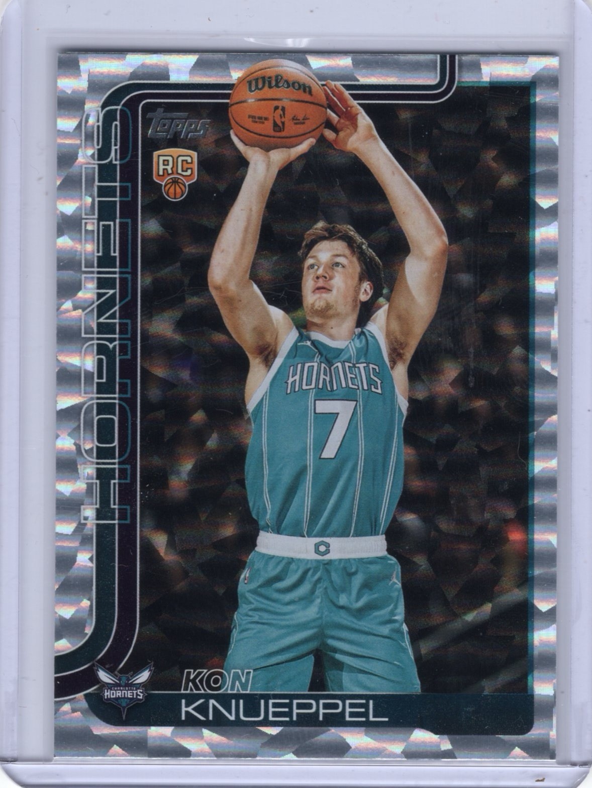 Topps 2025-26 Kon Knueppel Crackle-board  foil  #204