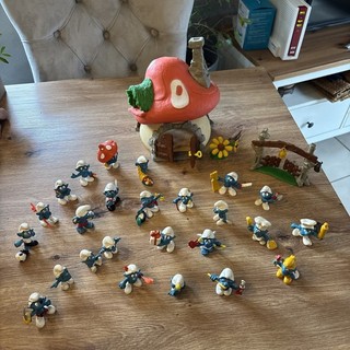 Schlumpf haus mit Figuren 25