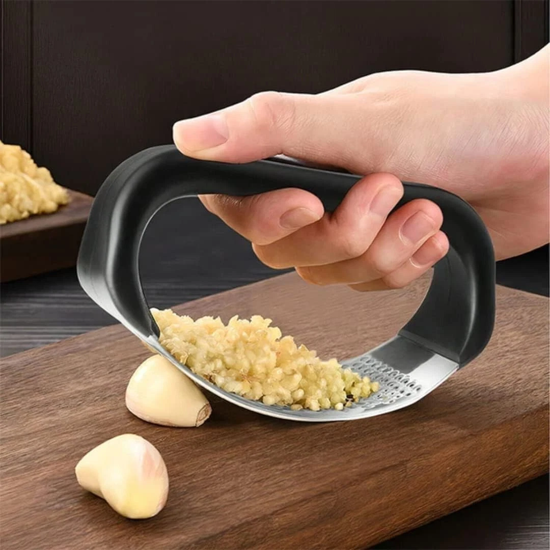 Stainless Steel Garlic Press with Ergonomic Handle,Garlic Crusher Smsah Garlic 1
Opens in a new wind