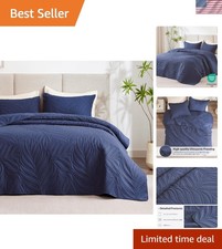 King Size 3-Piece Quilt Set - Elegant Navy Leaf Pattern, Lightweight Cozy