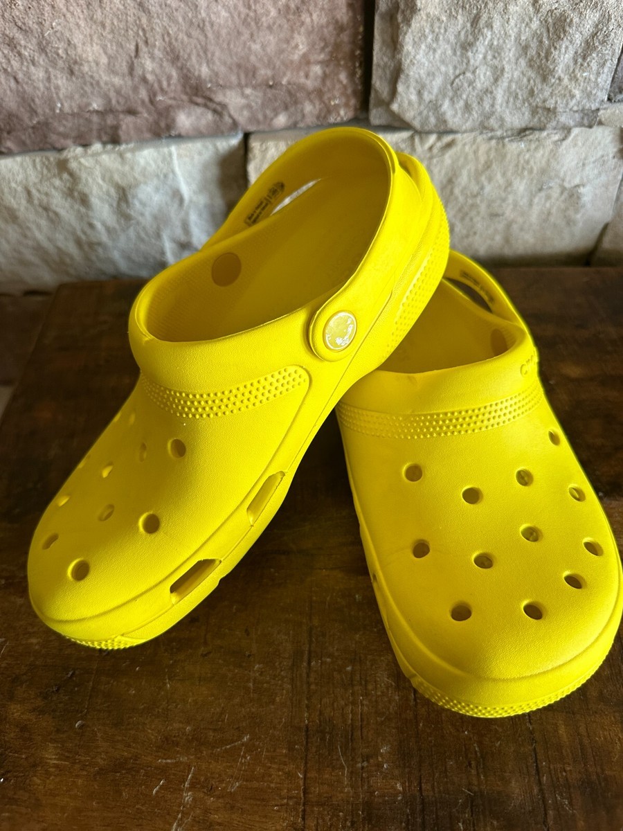 Yellow Crocs Classic Adult Clogs Men display picture 3
