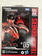 Transformers Hasbro WFC Studio Series Gamer Edition 05 Deluxe Cliffjumper!