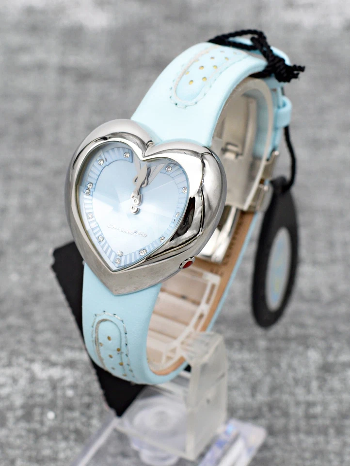 NUEVO $420 Reloj para Mujer Chronotech Love Rojo Prisma Corazón Cristal Acero Inoxidable Foto 2 de 4