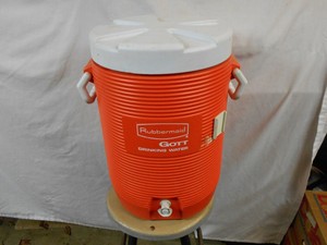 rubbermaid water gallon cooler sante gott drinking