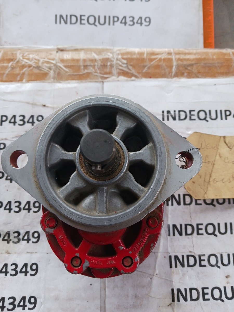 HYSTER YALE HYDRAULIC PUMP 24302 LAC CESSNA US PAT NO. 2809592 Ob  