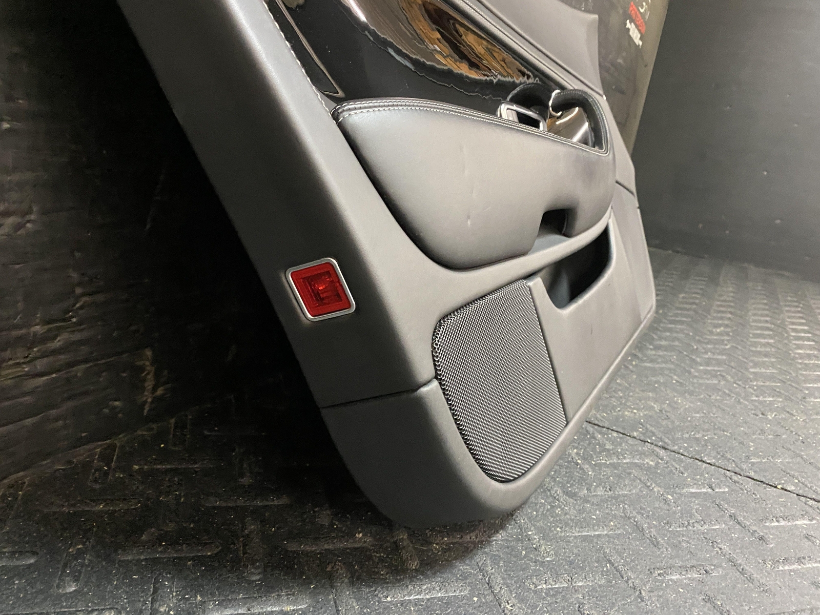 07-11 BENTLEY CONTINENTAL GT COUPE FRONT DRIVER LEFT INTERIOR DOOR TRIM PANEL