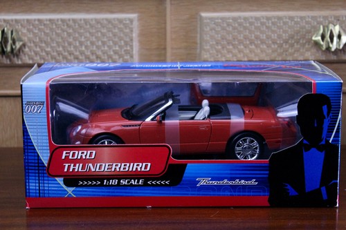 James Bond 007 Ford Thunderbird Car 1:18 Scale Limited Edition 1 of 5,000 - Picture 1 of 7