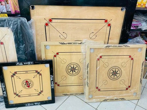 STRONG Carrom Board Monete & Striker Set Legno Superficie Liscia Regalo Giochi Indiani - Foto 1 di 6