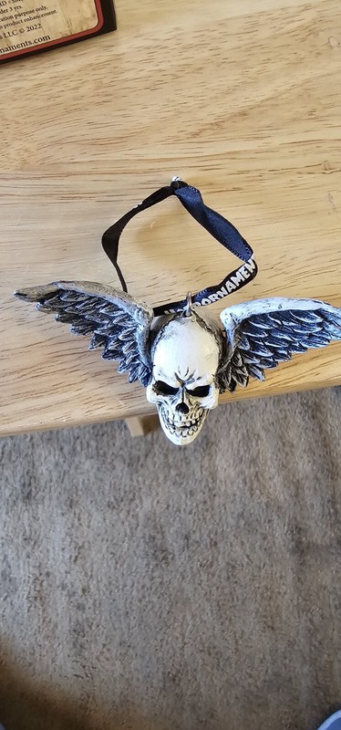 Horrnament Ornament winged skull head