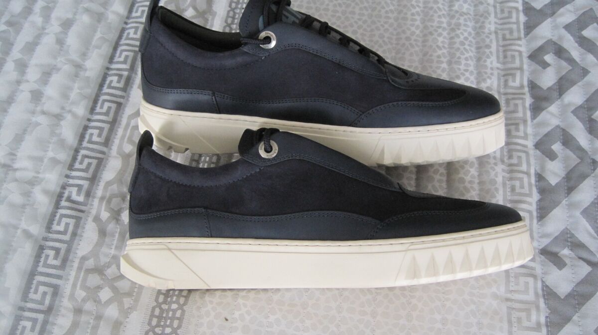 New in Box SALVATORE FERRAGAMO AARON Dark Blue Men sneakers New in Box SALVATORE FERRAGAMO AARON Dark Blue Men sneakers