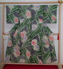 Japanese Kimono Yukata Green Floral Arimatsu Narumi Shibori Traditional tie-dye
