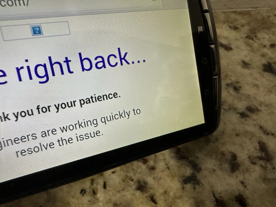 sony ericsson xperia play r800x - Image 4 of 4