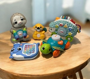 Fisher Price Linkimals Lot of 5 Toys Sloth Beaver Whale Turtle Hedgehog