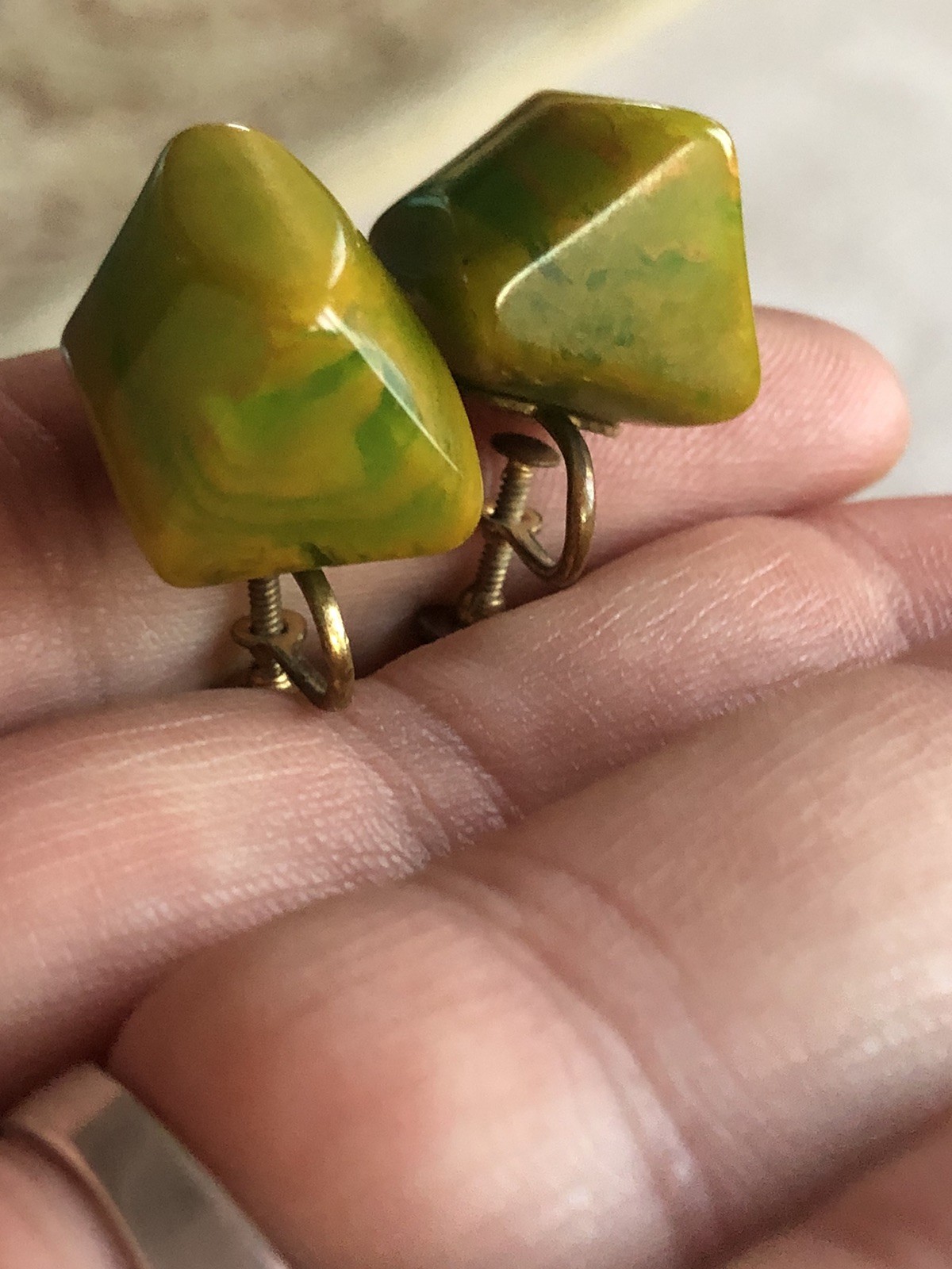 Amazing Abstract Triangular Yellow & Green Marble… - image 13