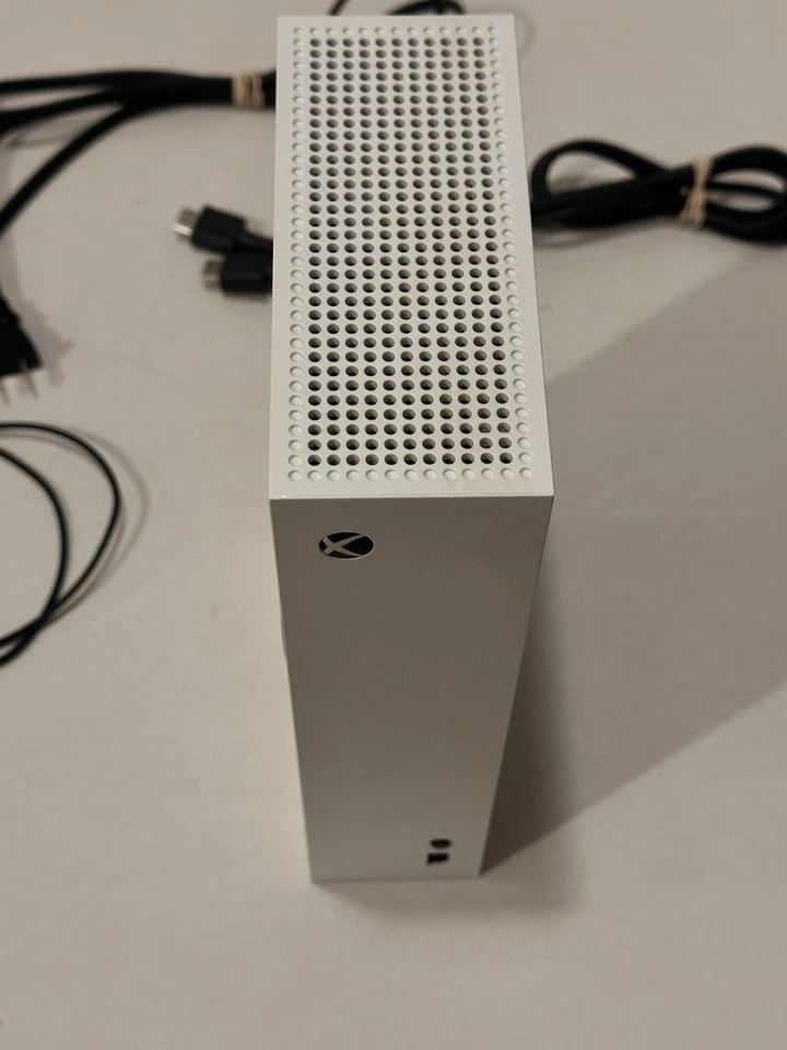 Консоль Microsoft Xbox серии S 512 ГБ белая (RRS00095) - Изображение 4 из 4