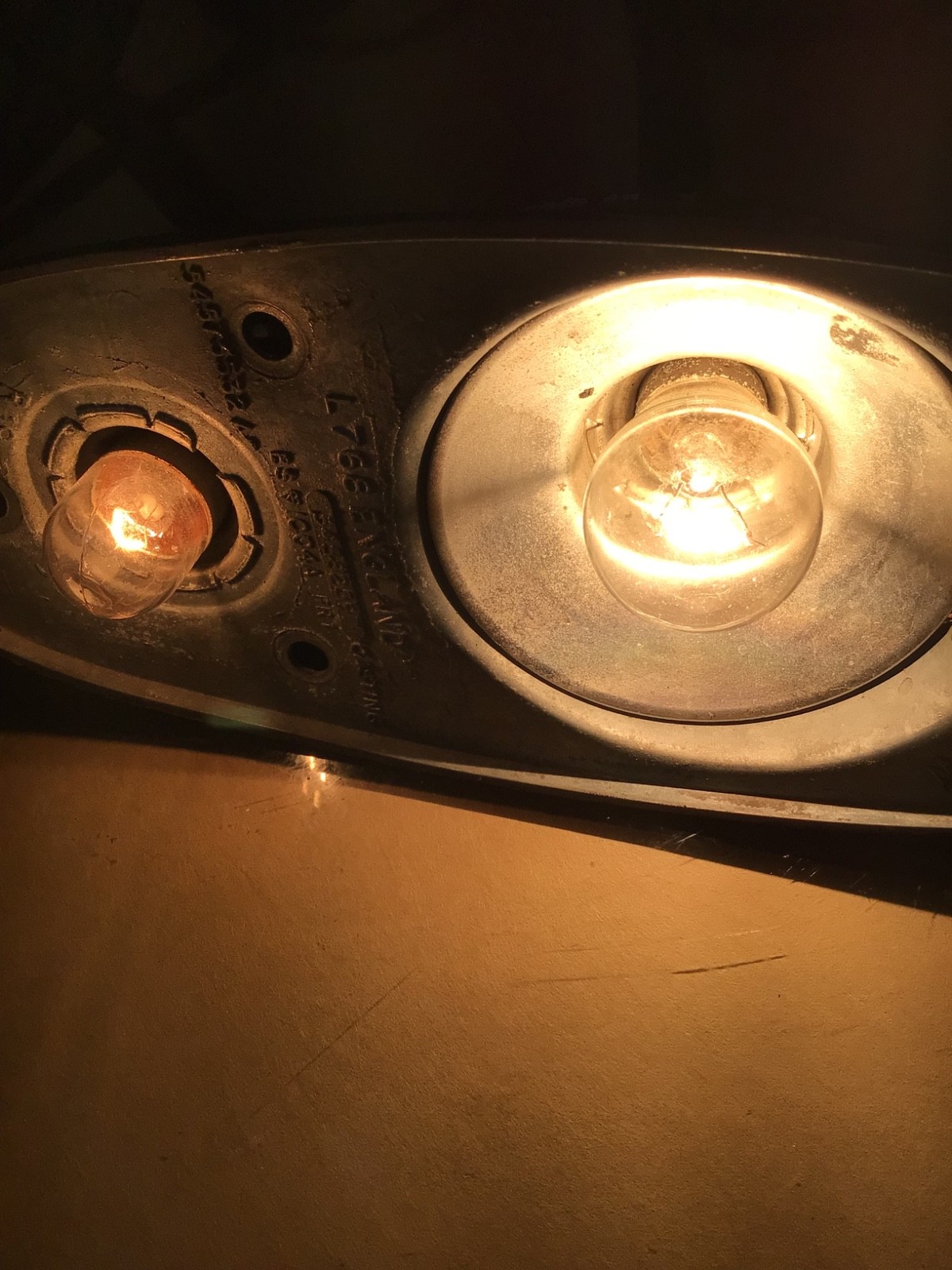 1965-1980 Rolls Royce Silver Shadow Front Left Turn Signal Light Housing Unit