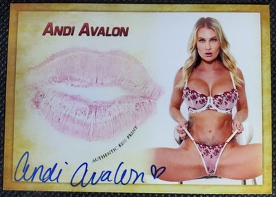 Andi Avalon Adult Film Star & Model 2025 Collectors Expo Autographed Kiss Card